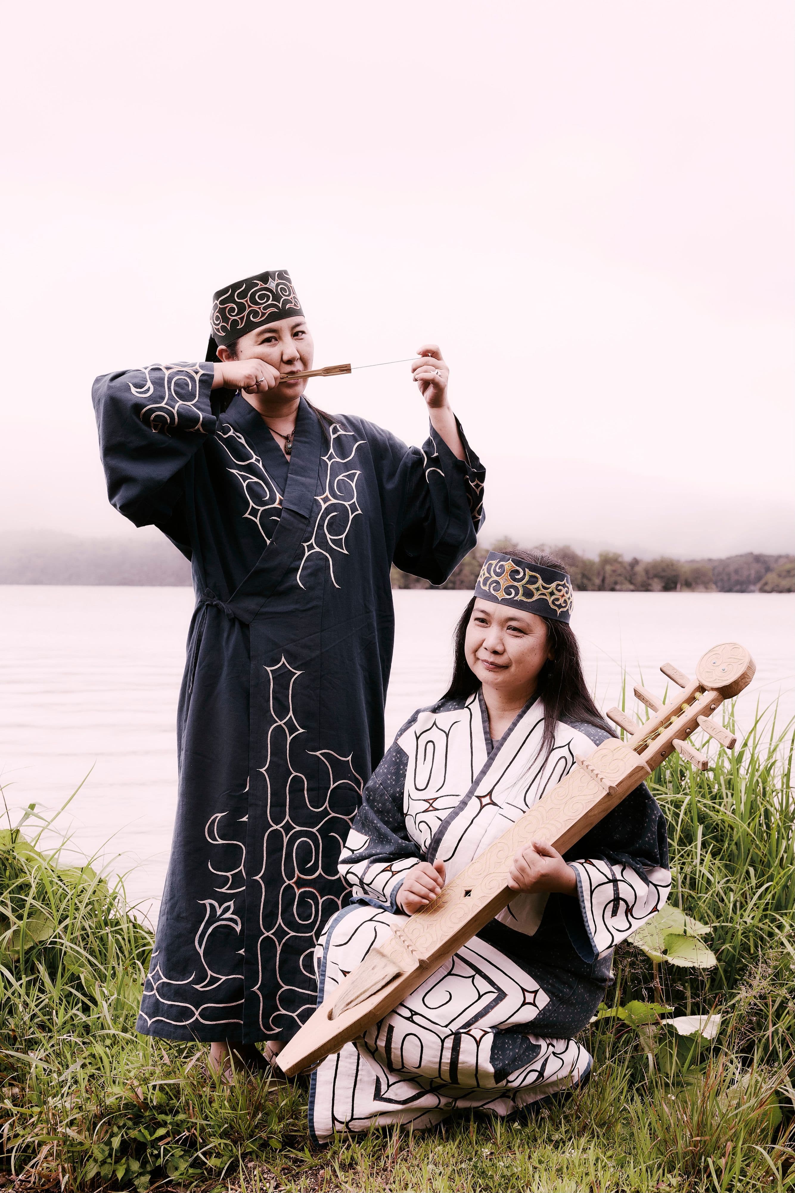 Ainu-Klänge im Hangar 21