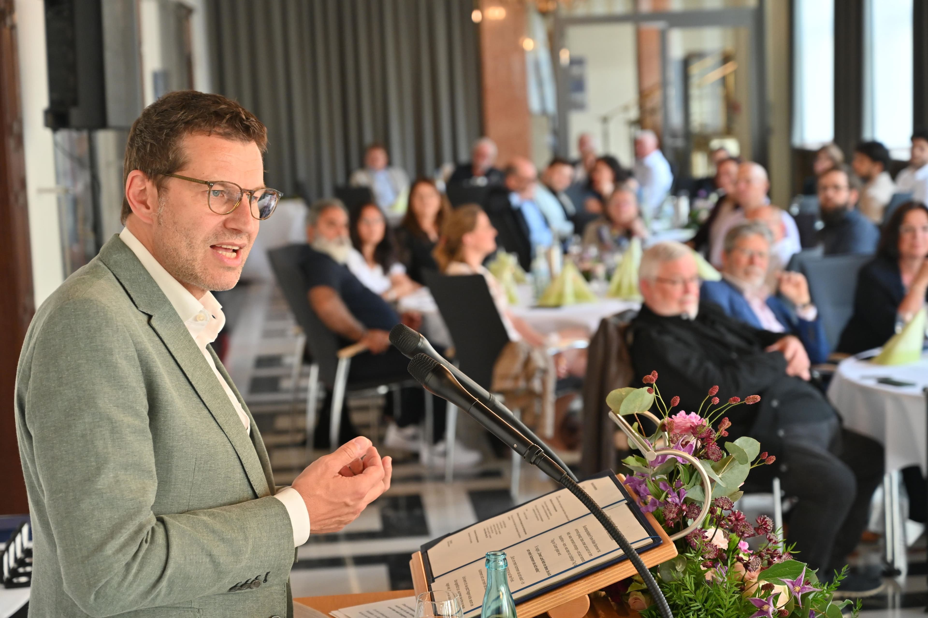 Bochum würdigt 180.000 Ehrenamtliche