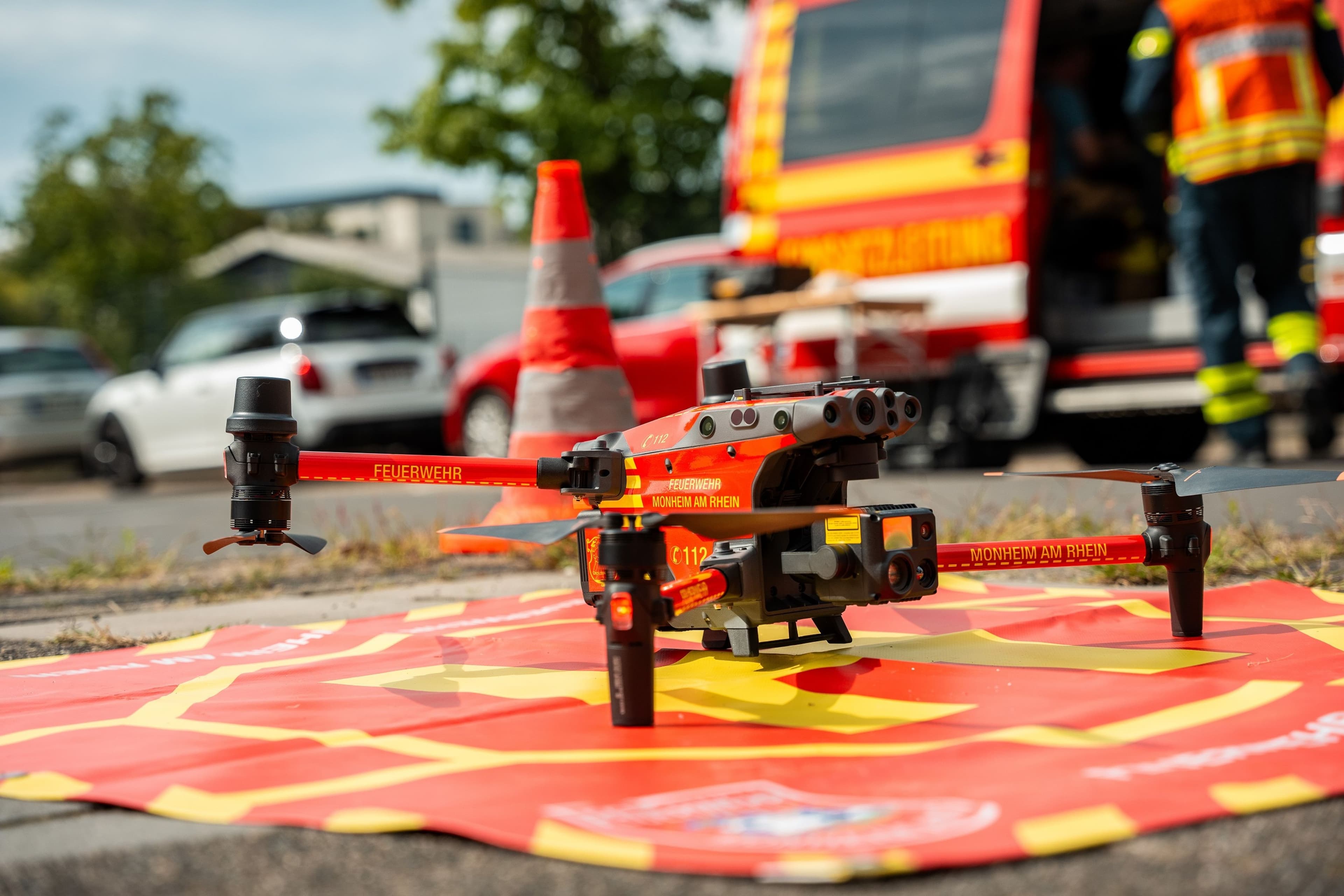 Brand in Monheim: Sperrungen und Verkehrsstörungen