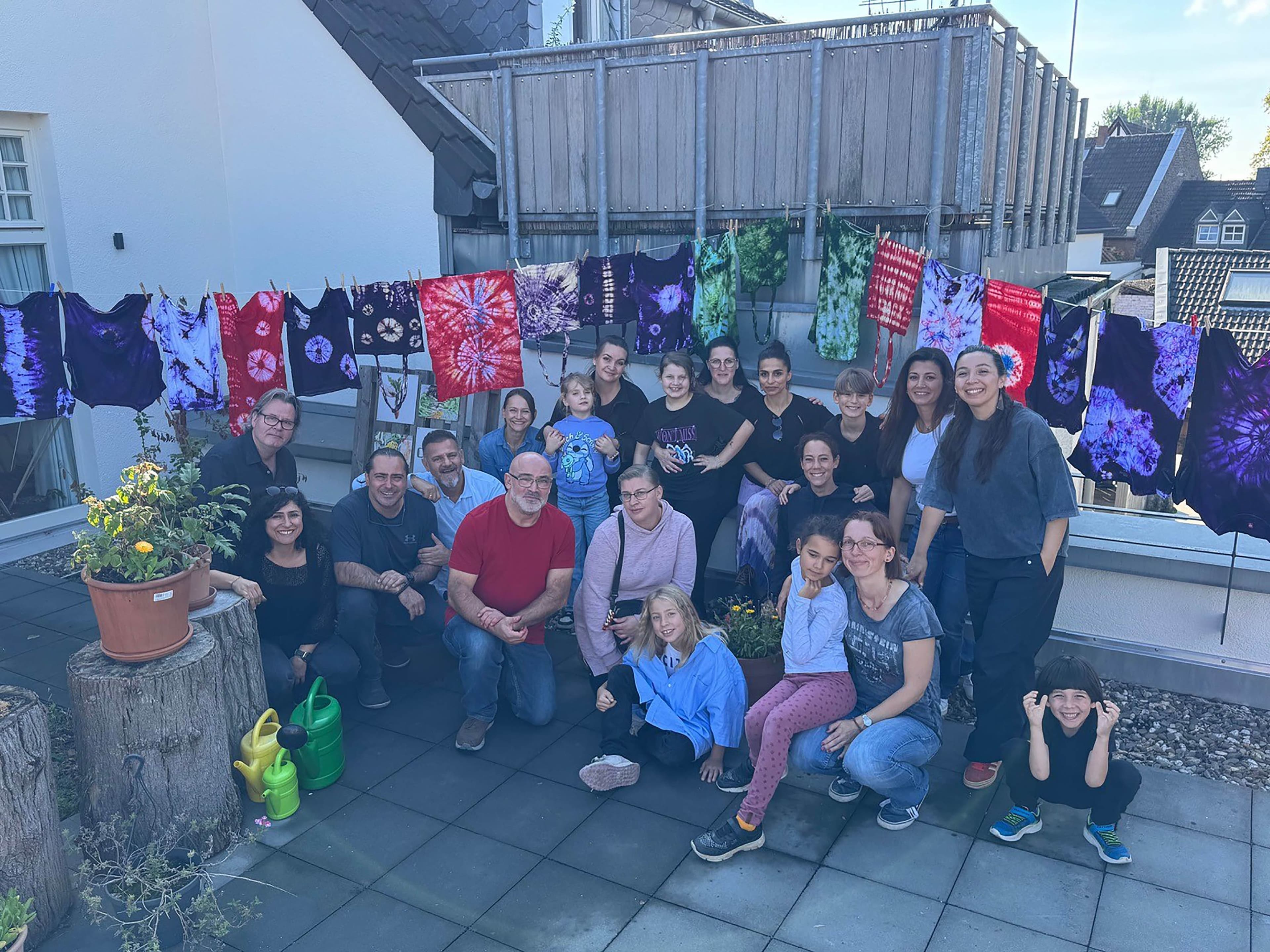 Farbenfroher Batik-Workshop verbindet Monheim und Ataşehir