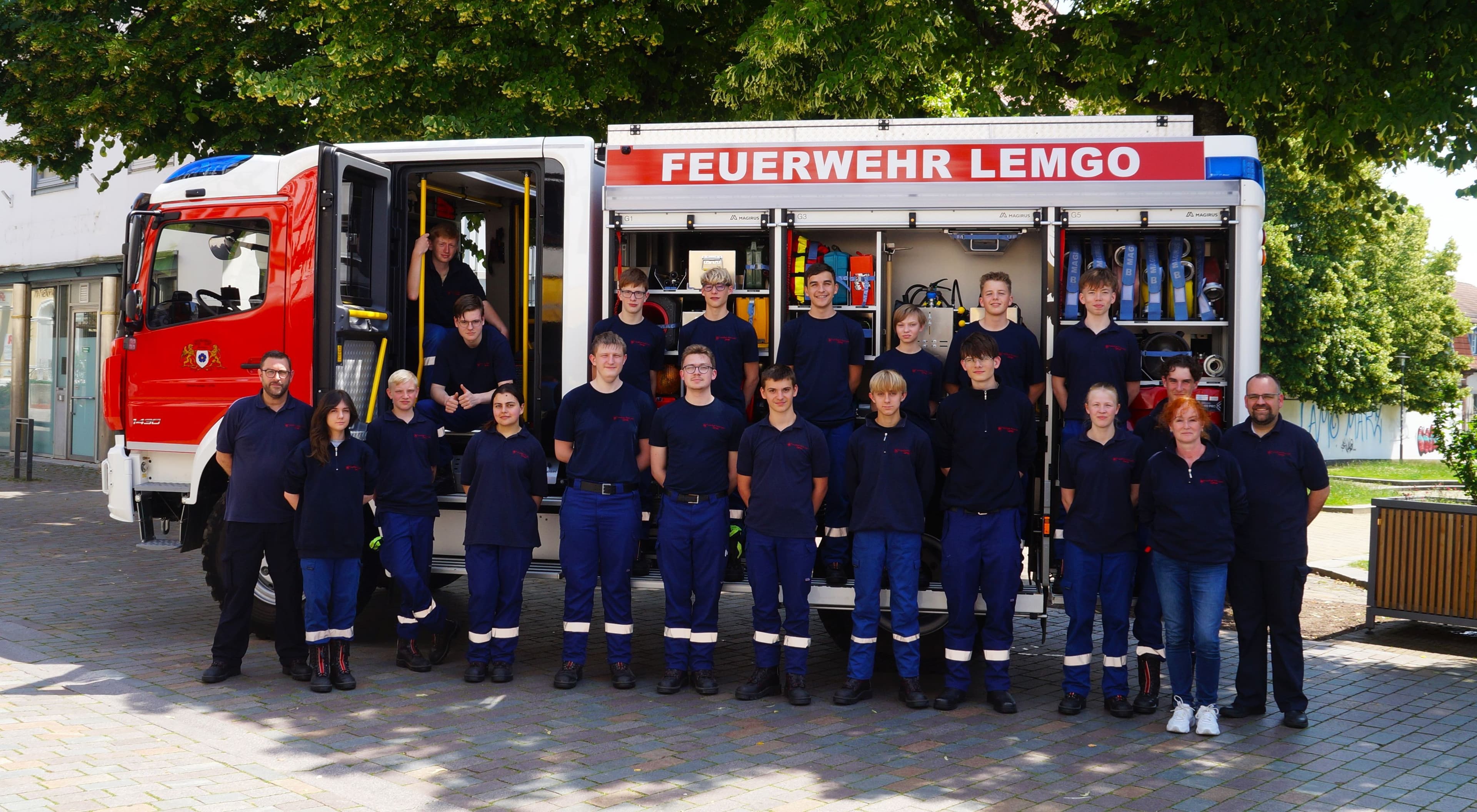 Feuerwehr Lemgo verabschiedet Nachwuchshelden