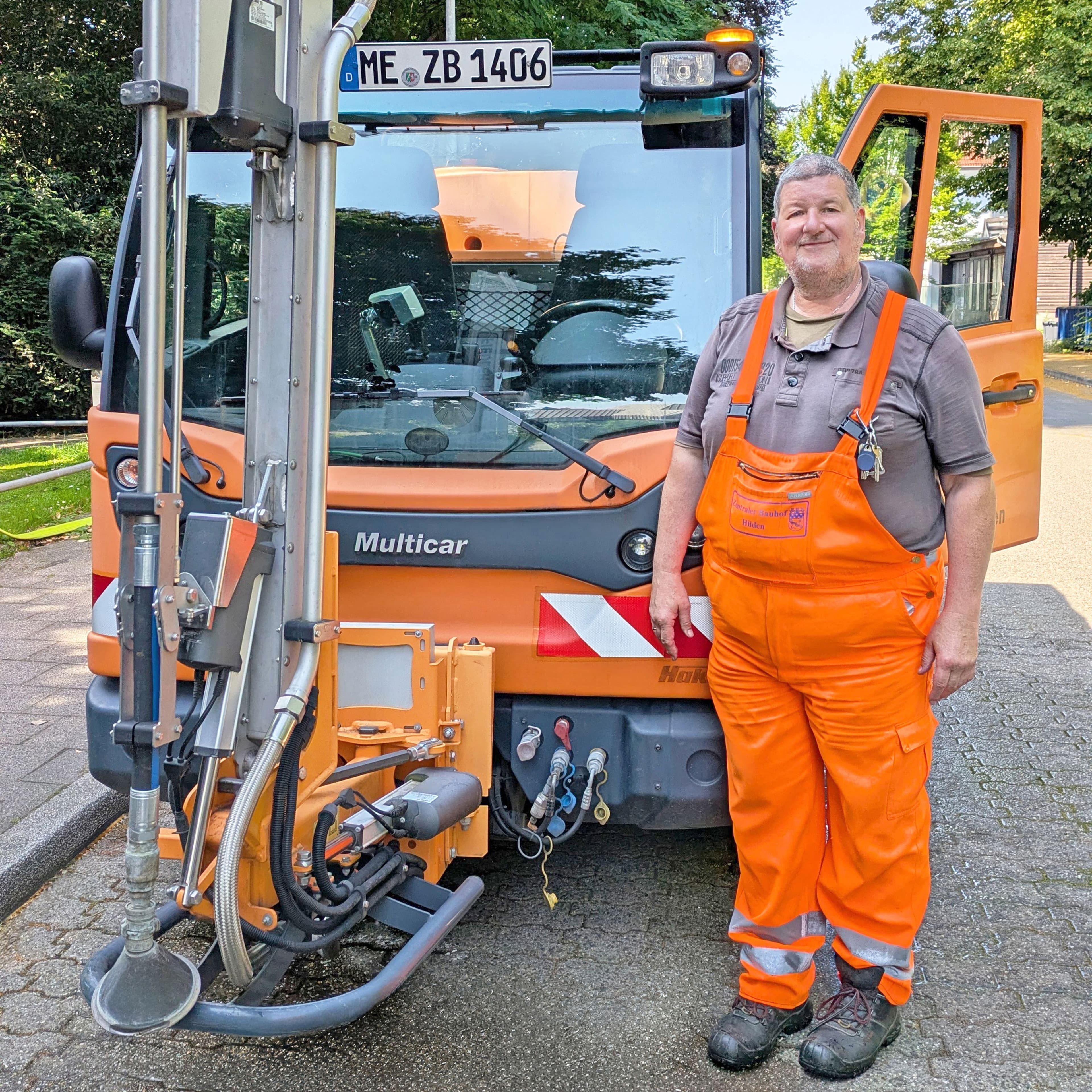 Hilden gießt Jungbäume gegen Trockenstress