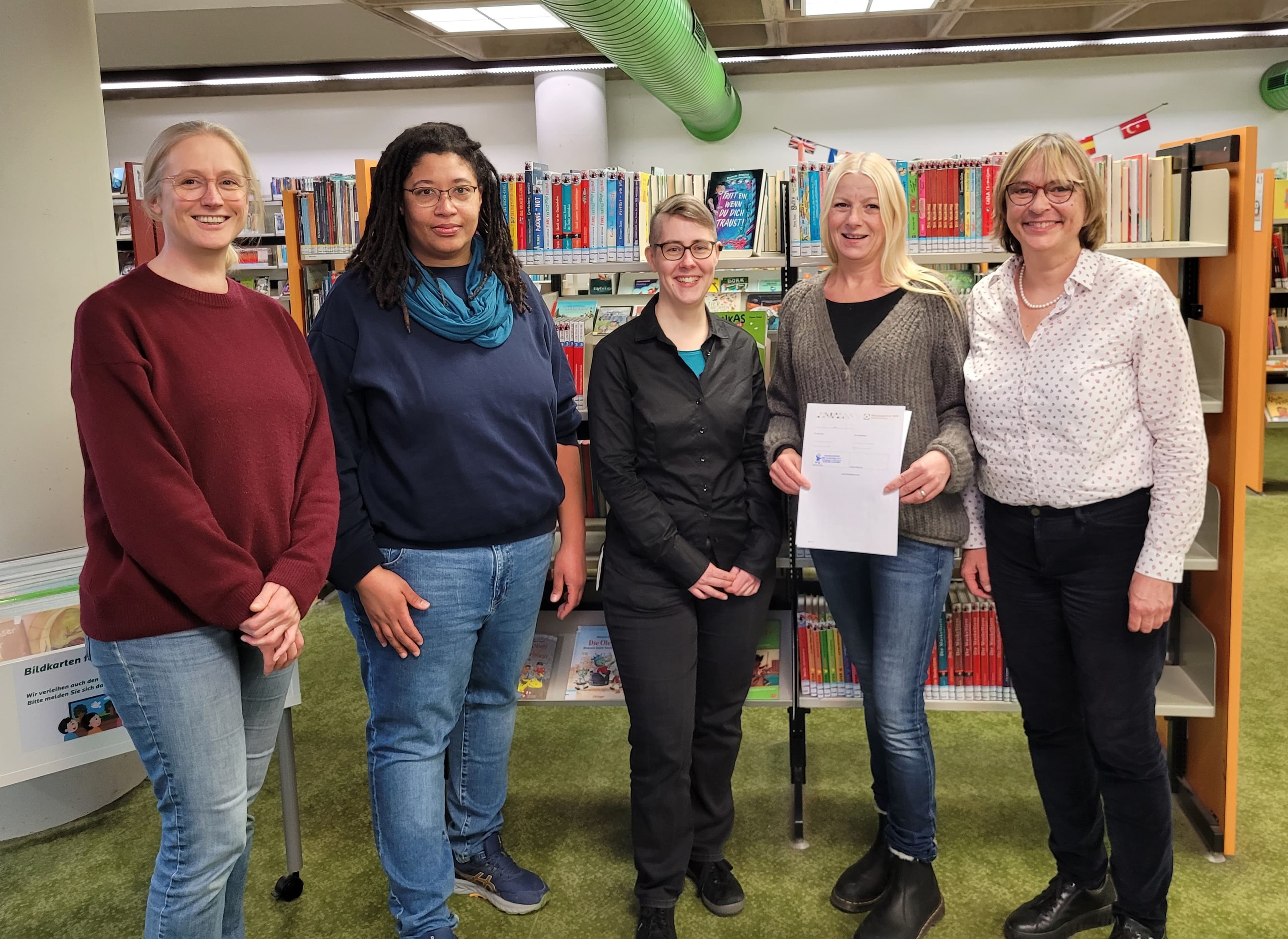 Innovative Bildungspartnerschaft: Arnoldschule und Zentralbücherei setzen neue Akzente