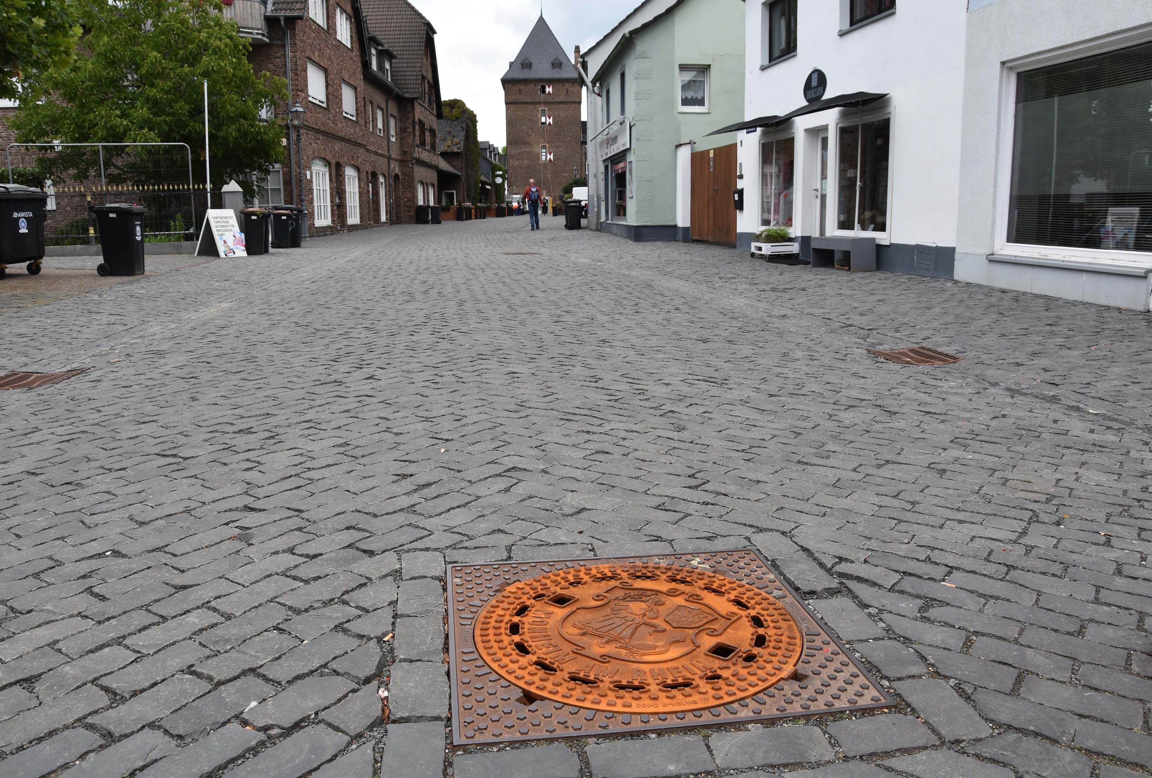 Monheim gestaltet Stadtbild mit individuellen Kanaldeckeln