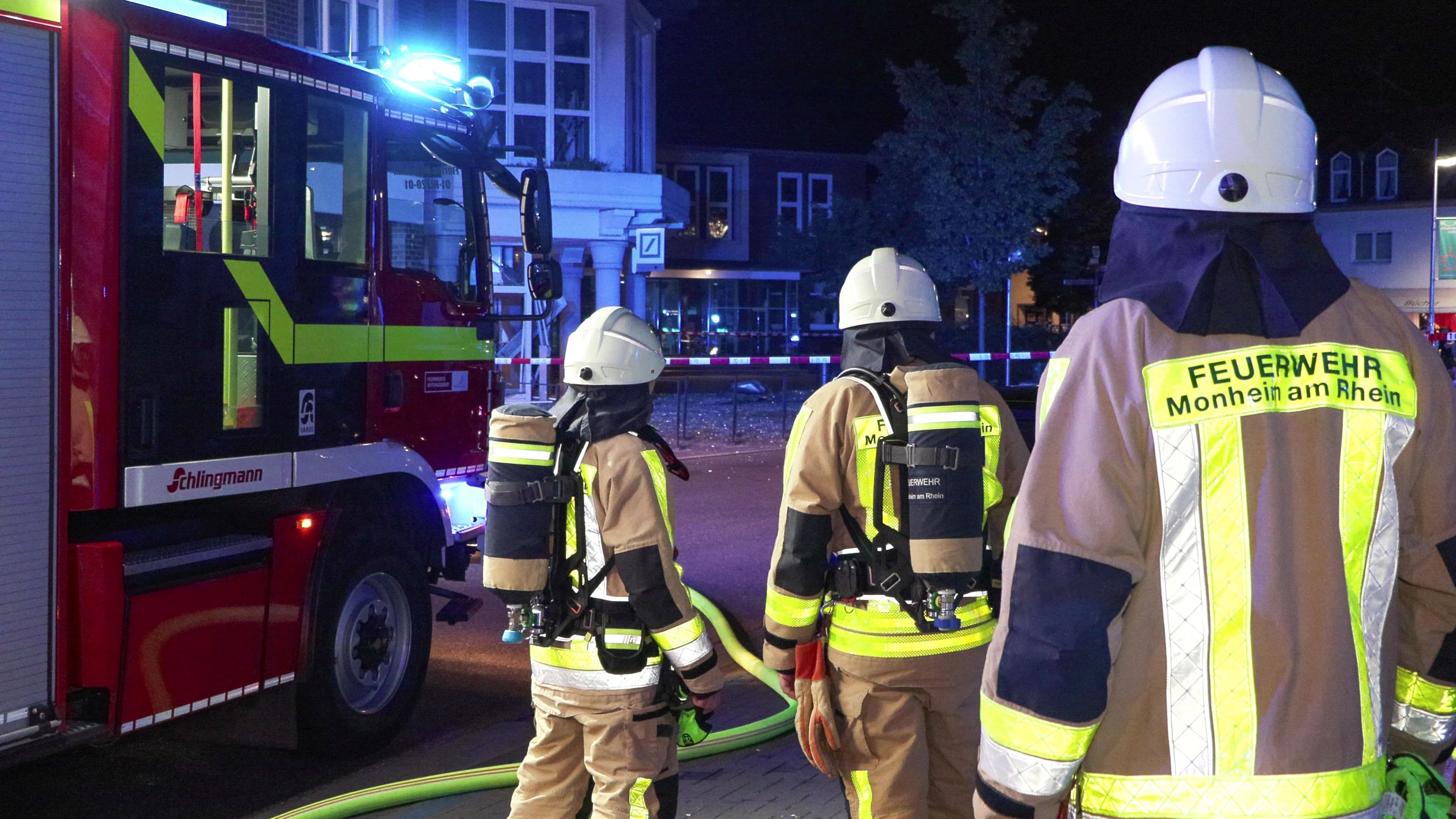 Monheimer Feuerwehr 2023: Ein Jahr voller Einsätze und Herausforderungen