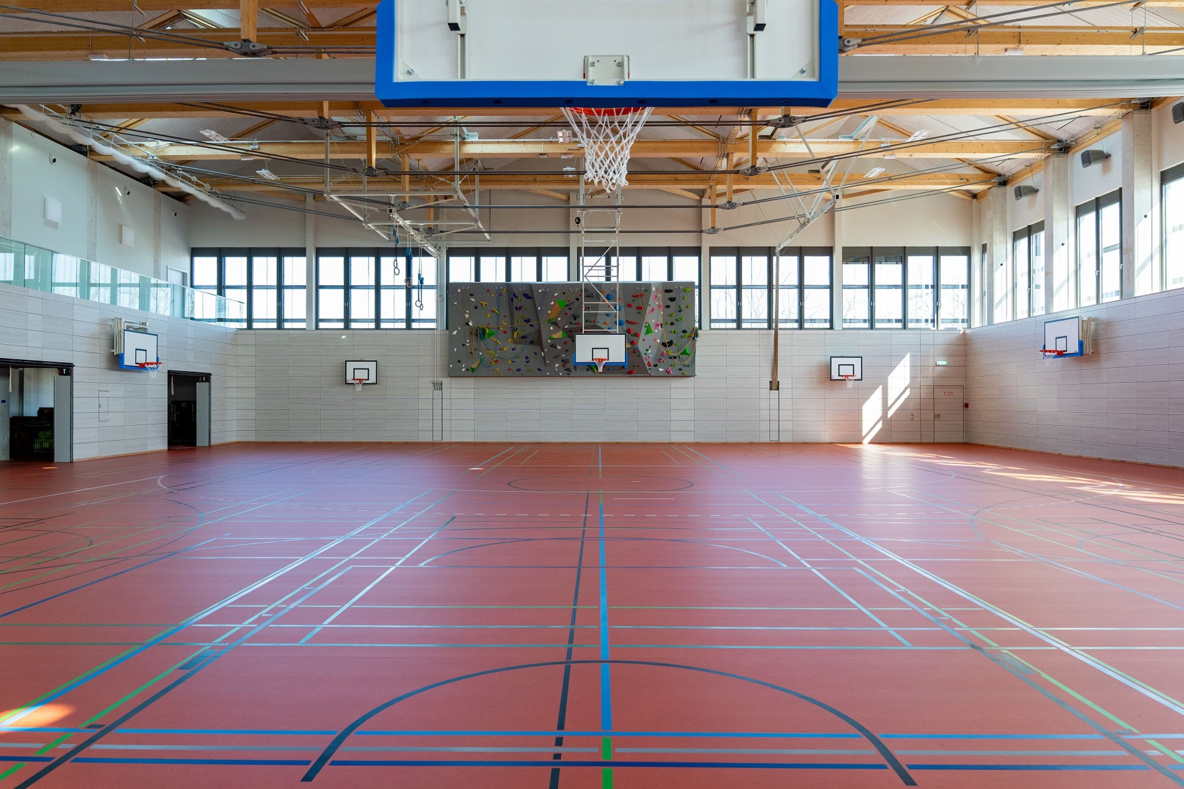 Neue Großsporthalle in Monheim eröffnet