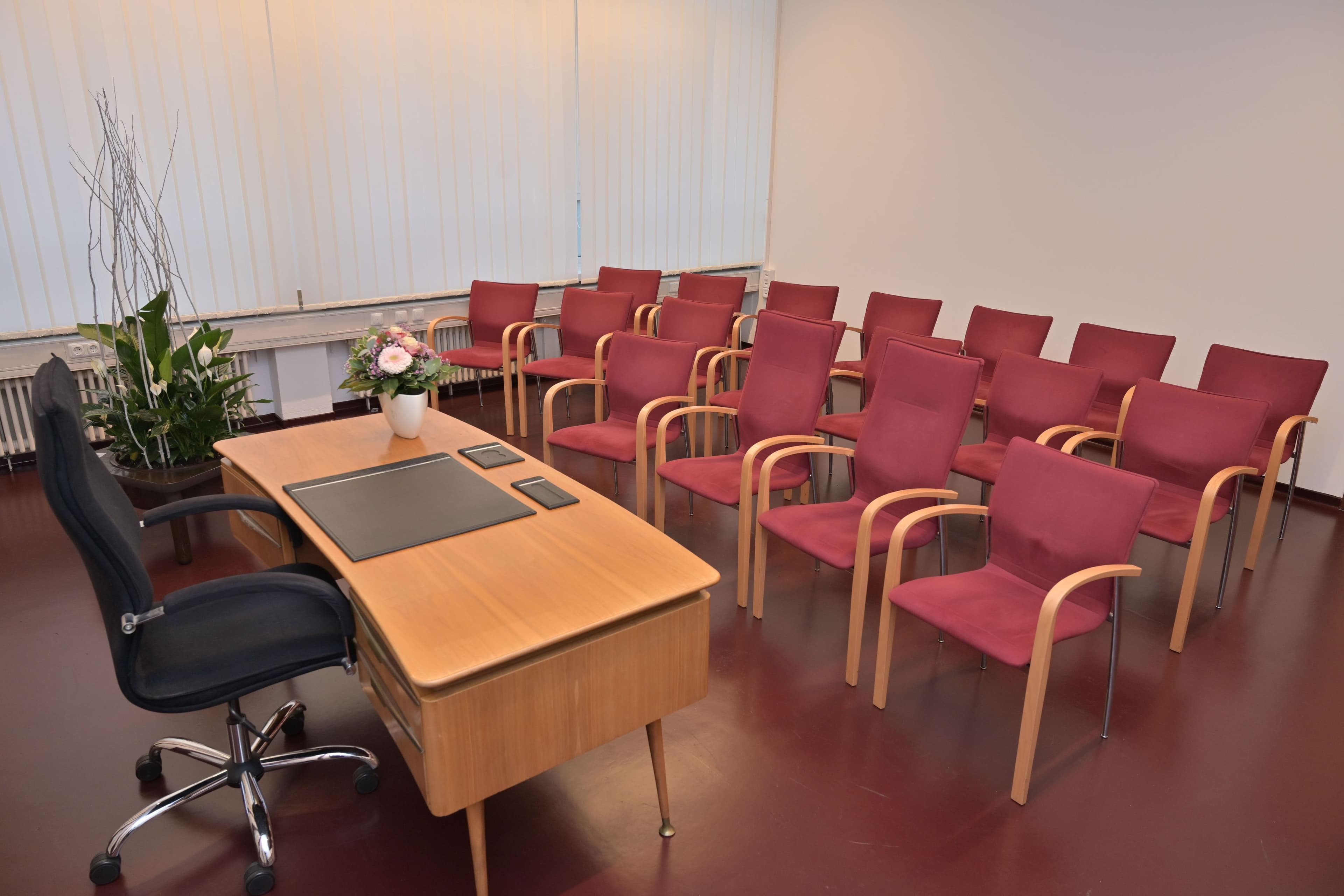 Trauen im Retro-Stil: Bochums neues temporäres Trauzimmer