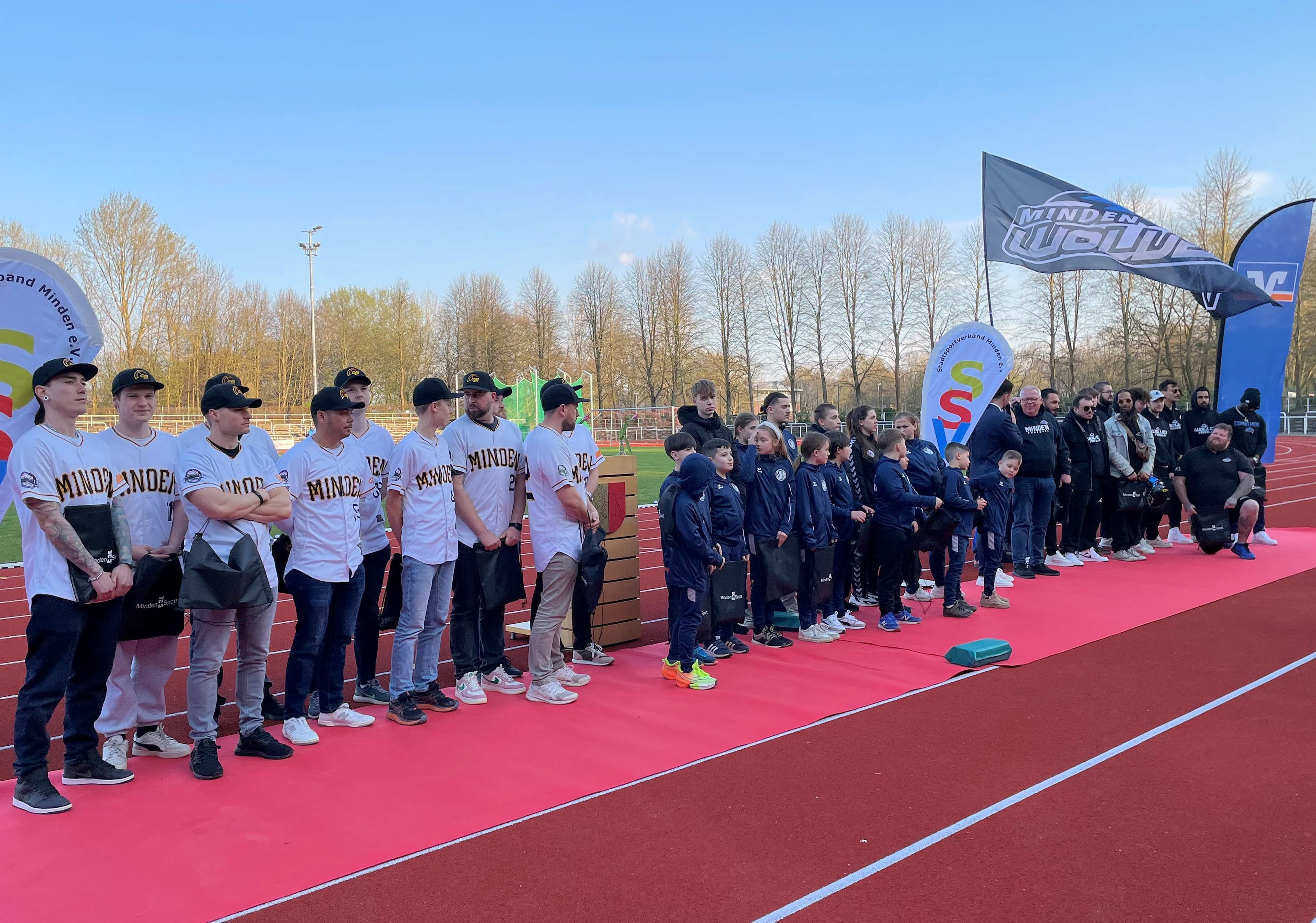 Weserstadion in Minden erstrahlt neu eröffnet