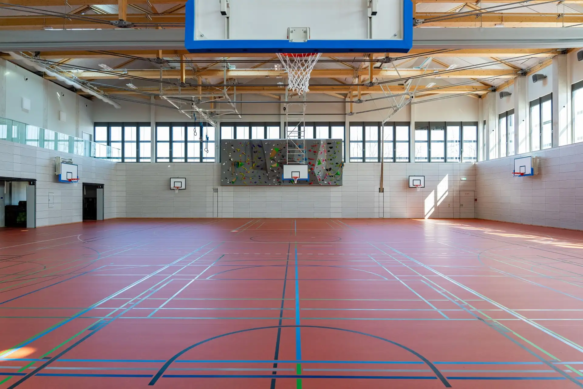Neue Großsporthalle in Monheim eröffnet