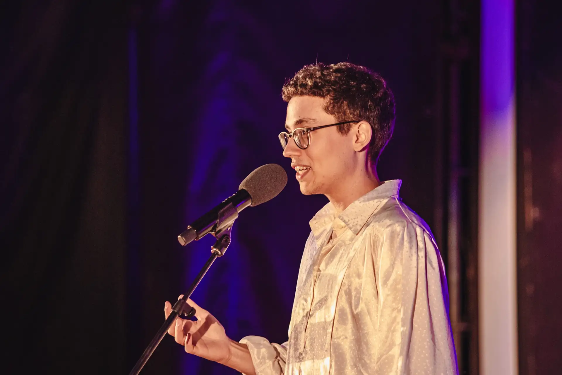Slam along Ding Dong: Ein Abend voller Poesie und Wettbewerb