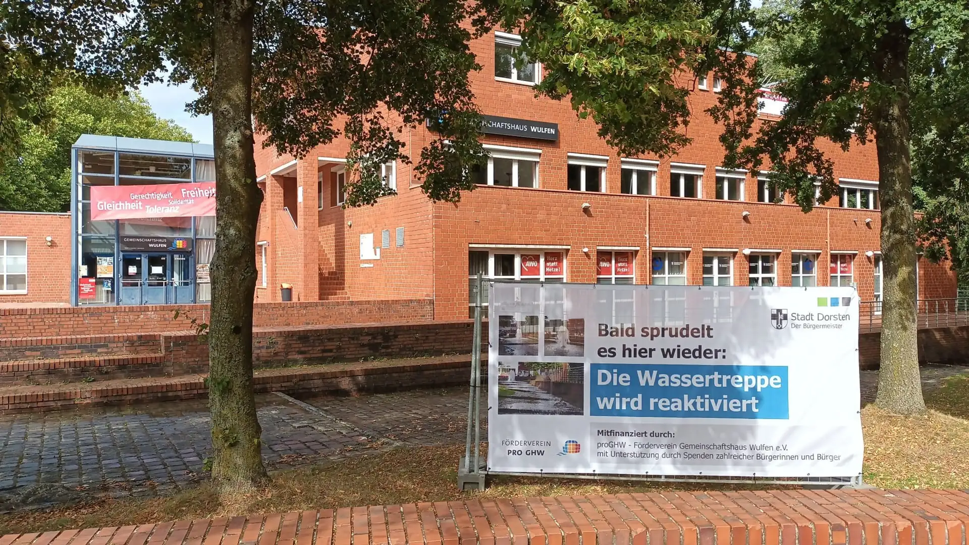 Wassertreppe in Barkenberg erstrahlt neu