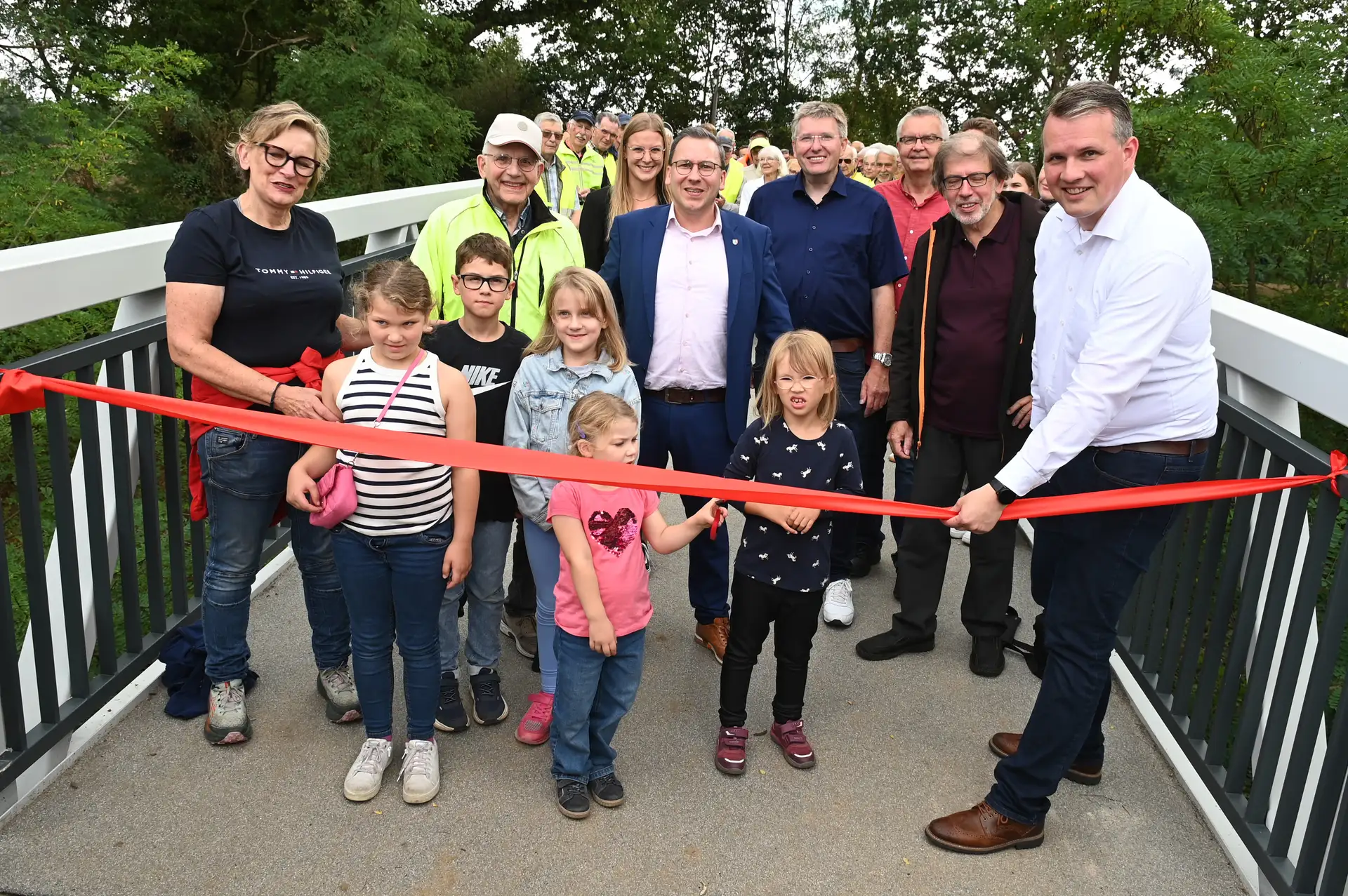 Eindrücke von der Eröffnungsfeier der Brücke Kippheide.