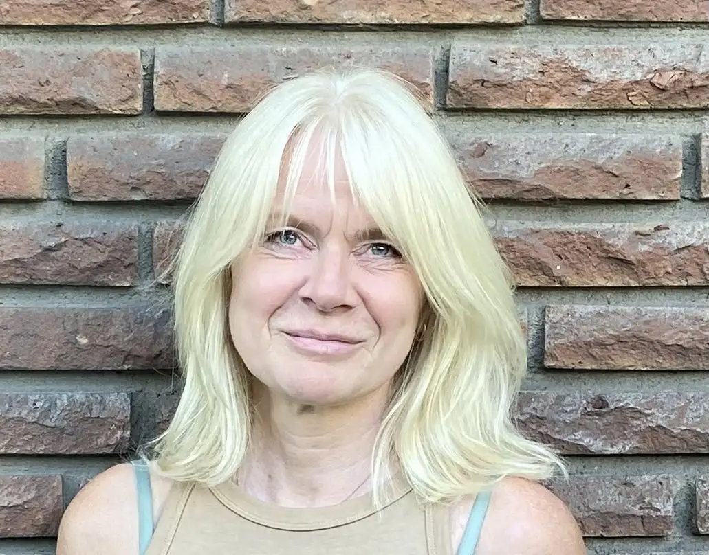 Kursleiterin Claudia Kümmel beim VHS-Kurs „Die große Kraft der kleinen Pausen“
