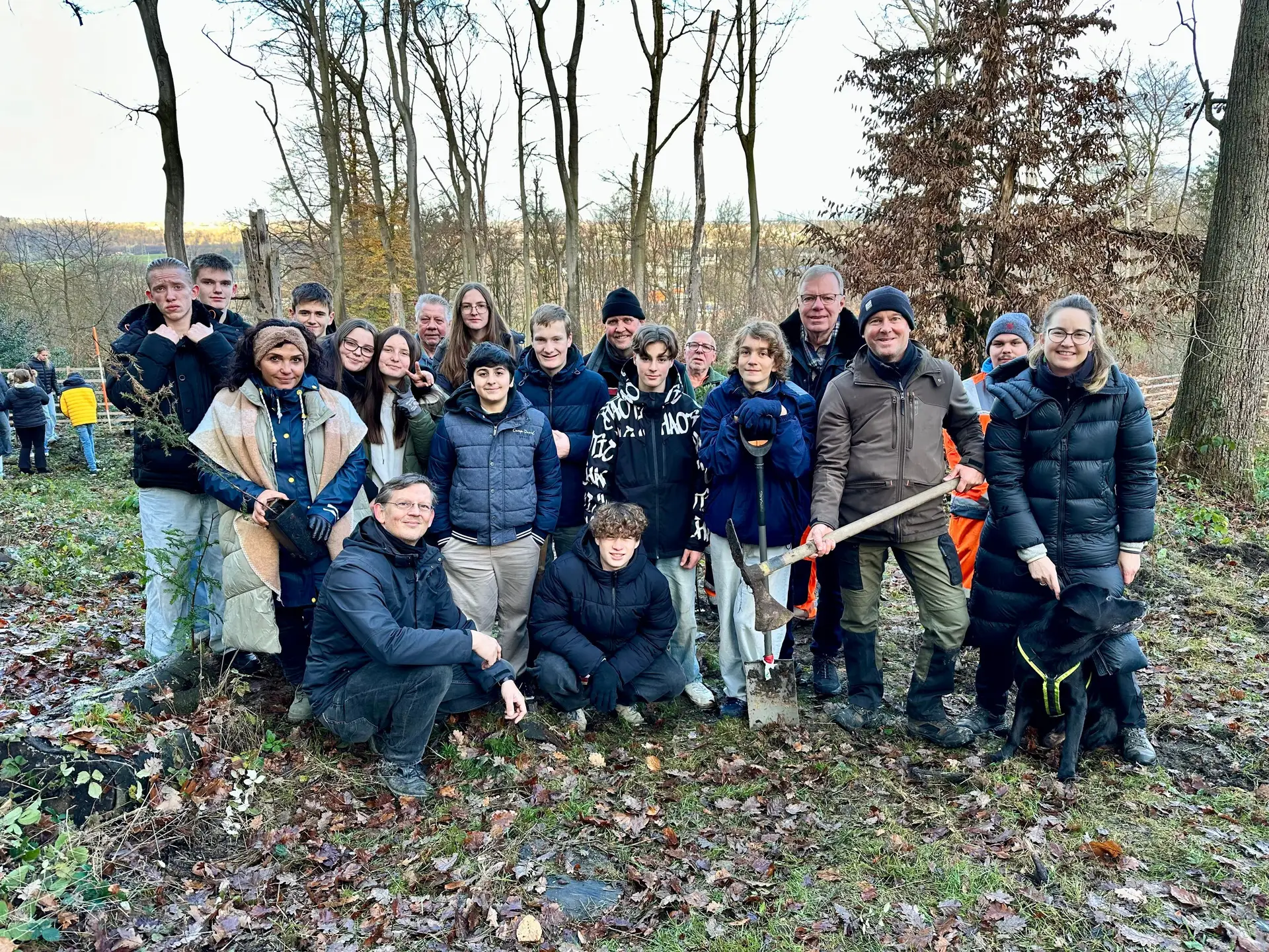 500 Bäume für den Schulenberger Wald gepflanzt