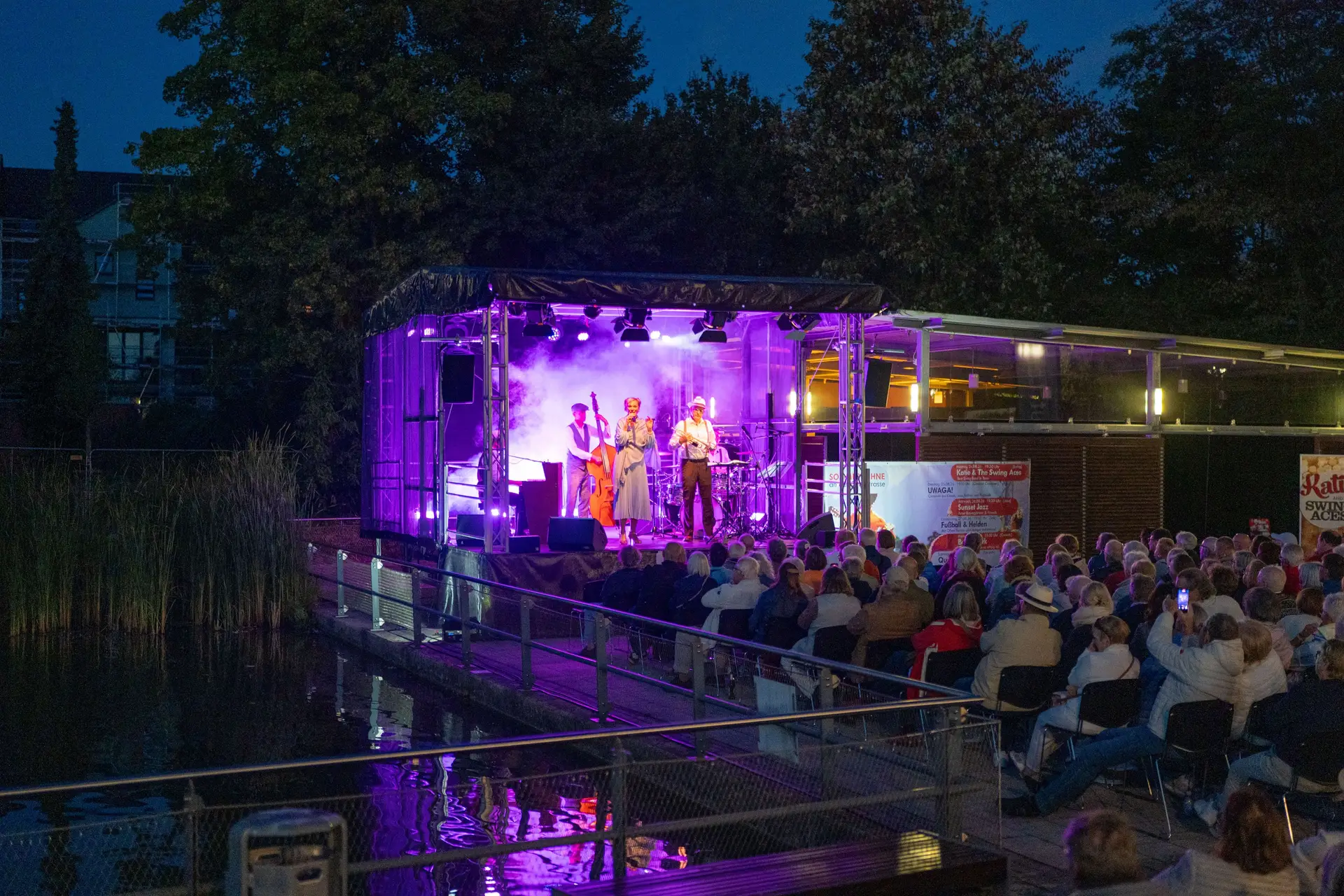 Erfolgreiche Sommerbühne an der Seeterrasse: Positive Bilanz für sieben Open-Air-Vorstellungen