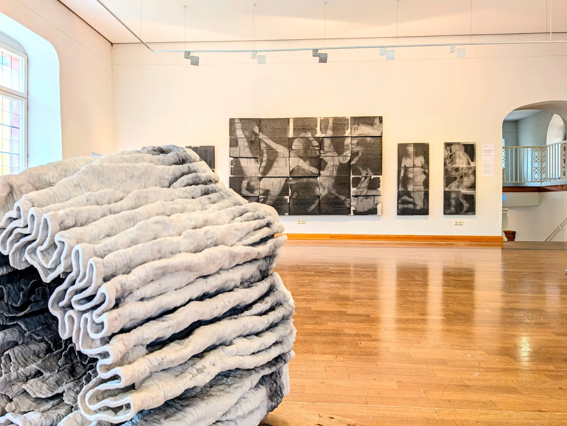 Ausstellung „Gerhard Hahn - Transitus“ im Schloss Burgau