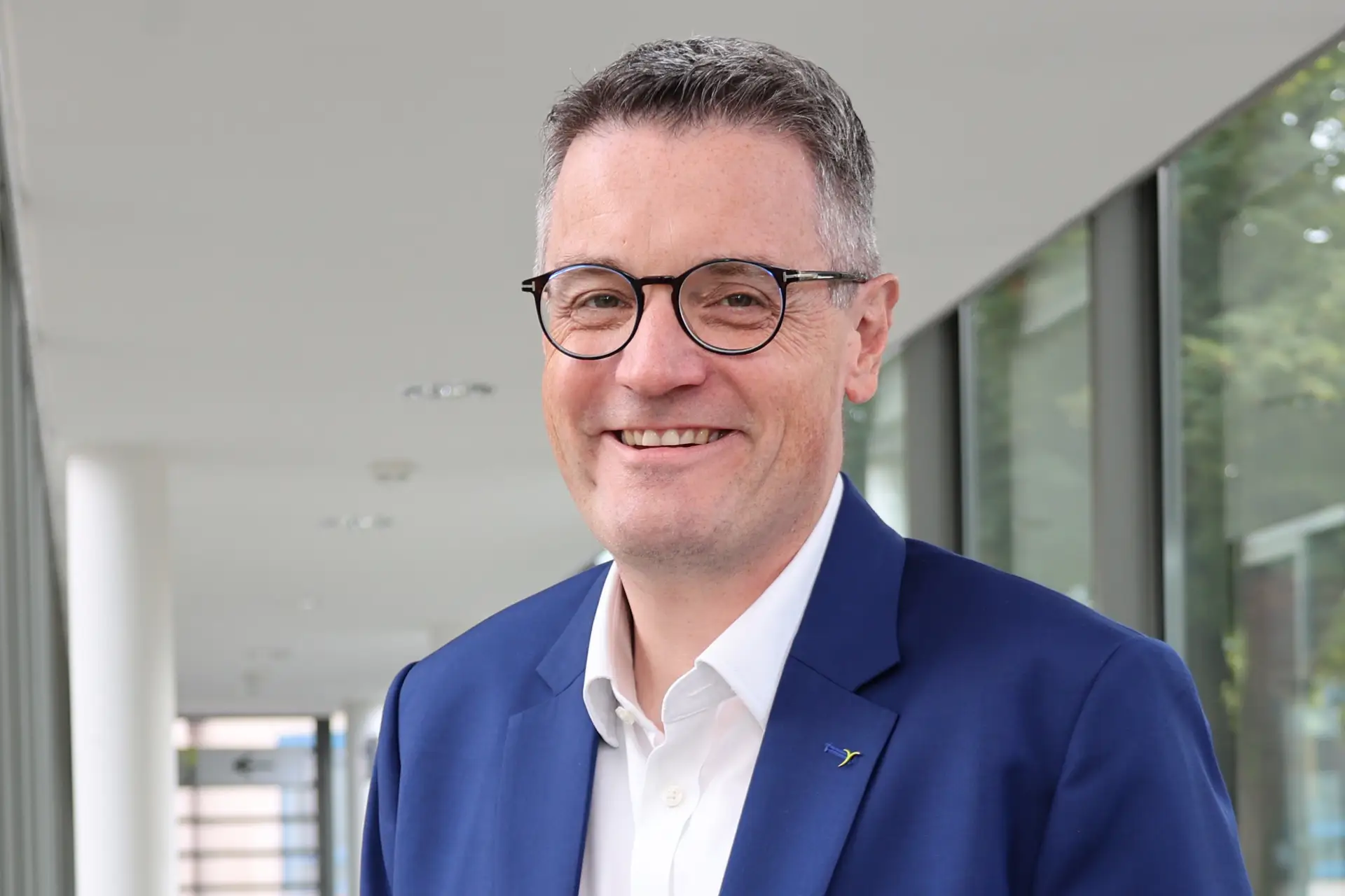 Sie erhalten dann die genaue Uhrzeit, zu der sie vom Städteregionsrat zurückgerufen werden.