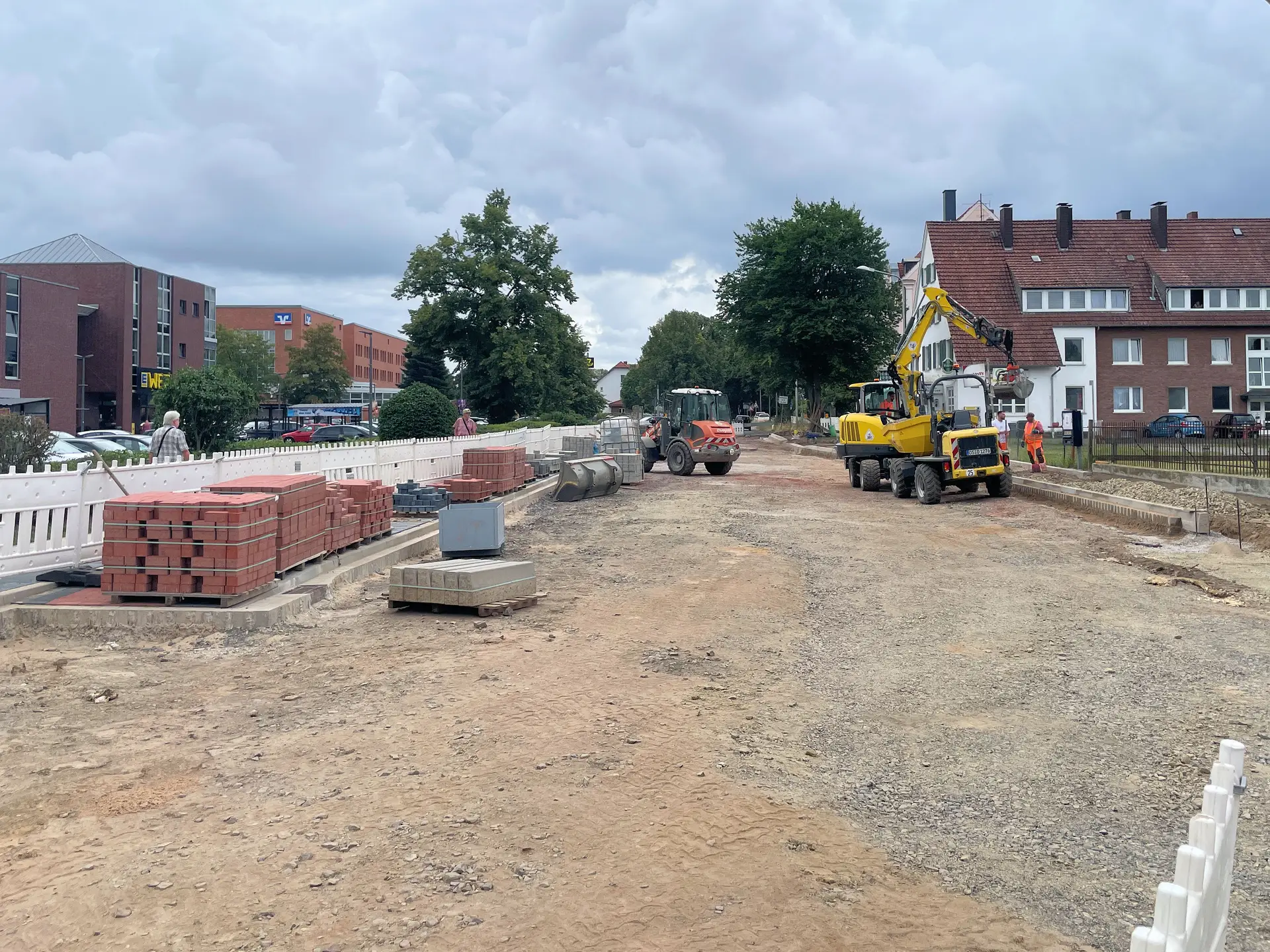Finale Bauphase an der Kreuzung Marienstraße/Saarring in Minden